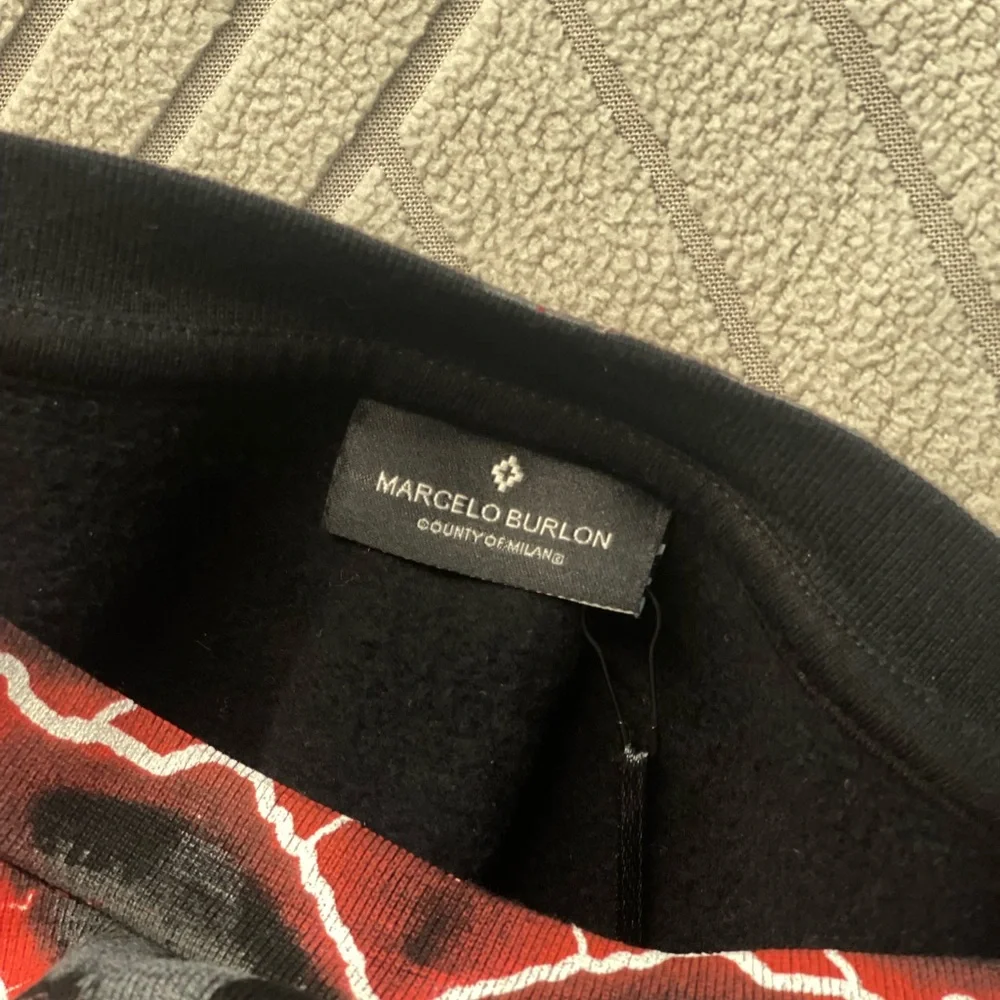 Marcelo Burlon Wings & Lightning Crew Neck | BRAND NEW | Size M - Picture 5 of 7